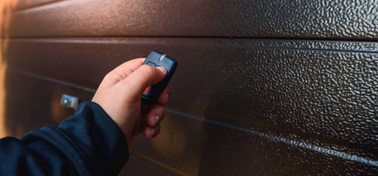 automatic door opener with remote control in Yucaipa